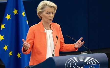 Von de Leyen to stay as European Commission President.