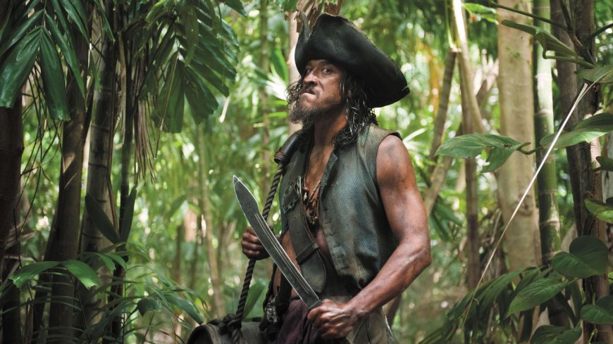 Pirates of the Caribbean star dies in shark attack.