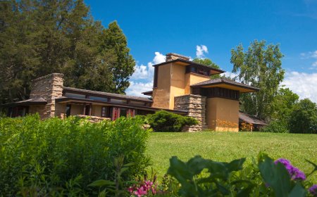 When your home becomes a tourist attraction