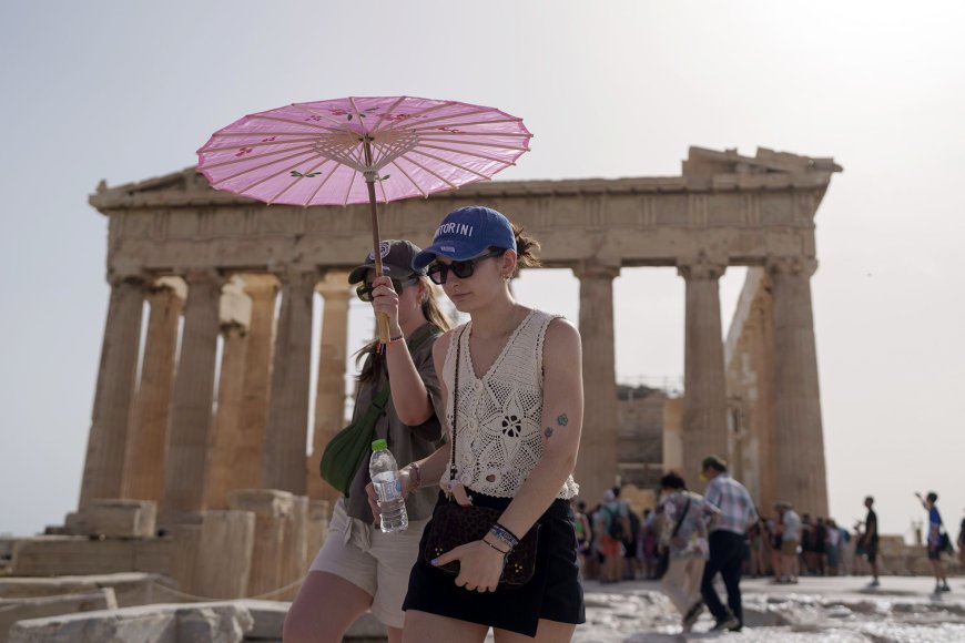 This Italian vacation hotspot is turning tourists away as it runs out of water