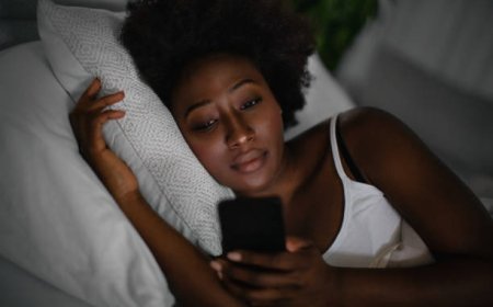 Psychologist reveals 6 major social media rules to follow after a messy breakup