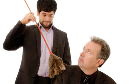 2 Do’s And Don’ts Of Workplace ‘Schmoozing’—Advice From A Psychologist