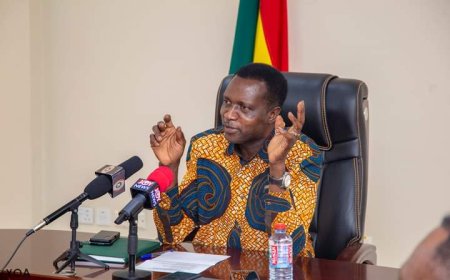 Education Minister cautions against abolishing Double-Track System