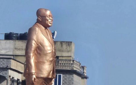 Akufo-Addo unveils statue of himself, touts achievements in Western Region