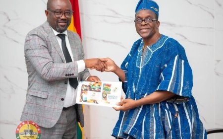 Kurt Okraku Leads GFA Delegation to Congratulate Speaker Bagbin on his Re-election