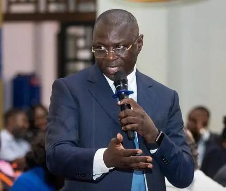 Minority Hits Govt Over Forex Mismanagement: "Cedi Apicki, but Abochi Get the Dollar"