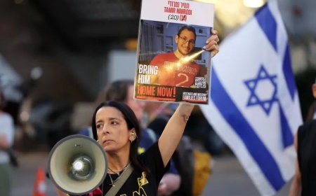 Thousands Protest in Israel Over Gaza City Occupation Plan