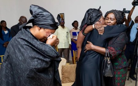 PHOTO STORY - Vice President Leads Condolence Visits to Families of Military Helicopter Crash Victims