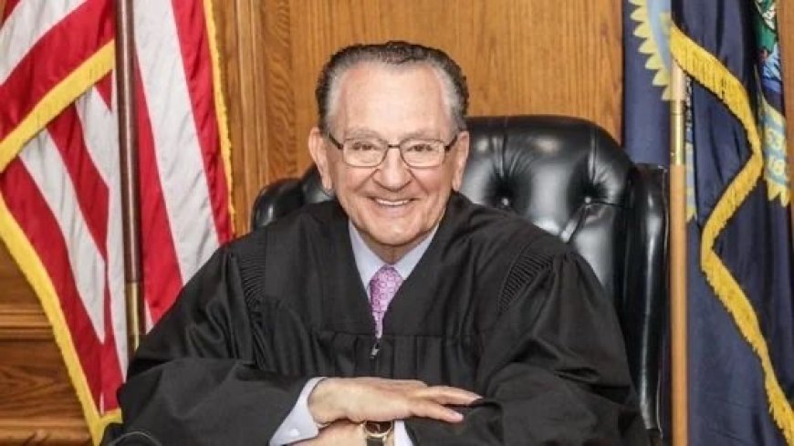 Beloved Judge Frank Caprio, Star of 'Caught in Providence,' Dies at 88