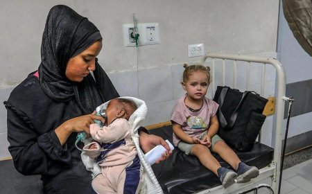 Ten Sick Gazan Children Arrive in UK for Treatment
