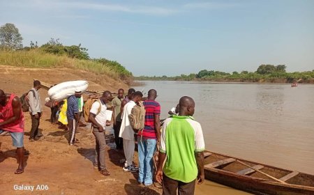 Tragedy Strikes White Volta: Boat Paddler Feared Dead after Canoe Capsizes in Daboya   